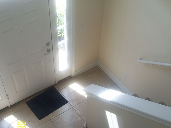 4th image of 117 Clancey St