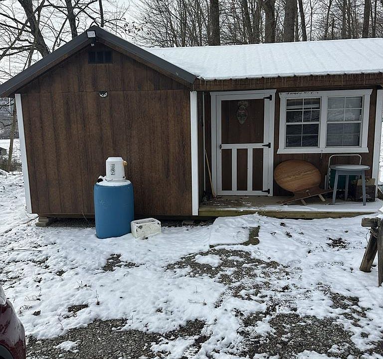 1st image of 27 Pike Lake Rd