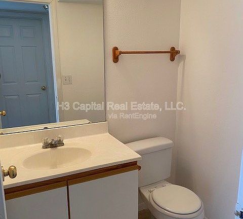 4th image of 106 Autumn Pine Dr APT 3