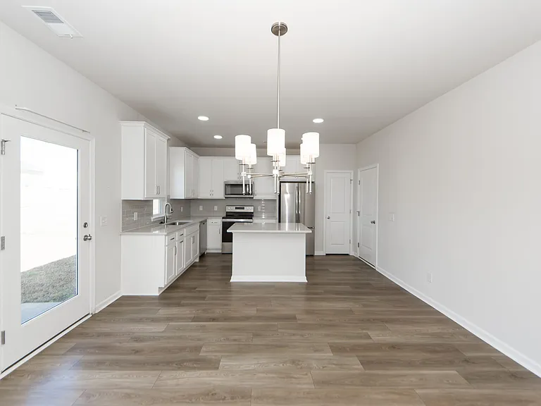 429 Eva St — Photo 9