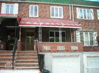 6038 77th Pl, Middle Village, NY 11379