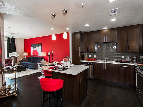 3rd image of 1234 N La Brea Ave #210