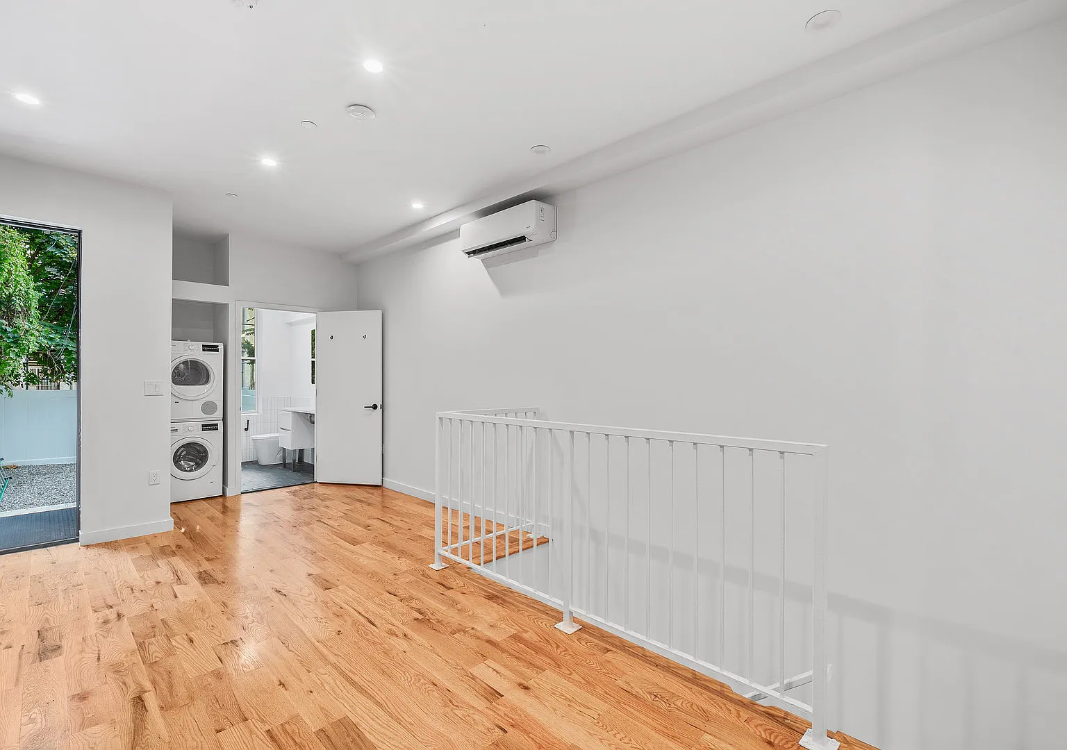 284 Suydam Street — Photo 2