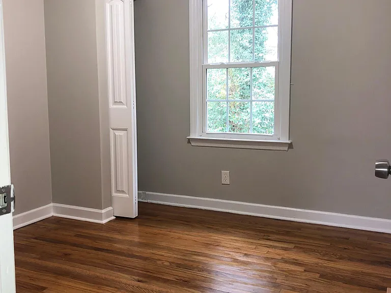 520 Cecil St — Photo 14