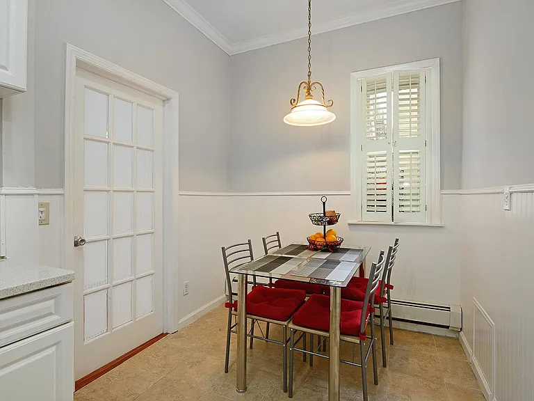 519 Willow Ave #2 — Photo 4