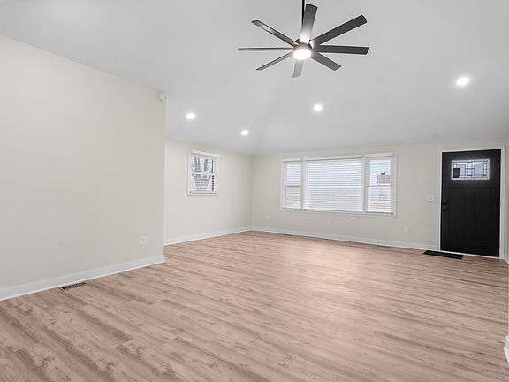 4th image of 5868 N County Road 1075 E