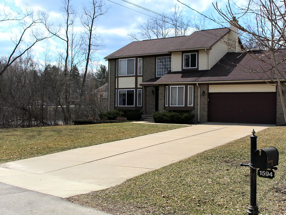1st image of 1594 Dell Rose Dr
