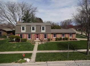 1202 Harrington Dr, Champaign, IL