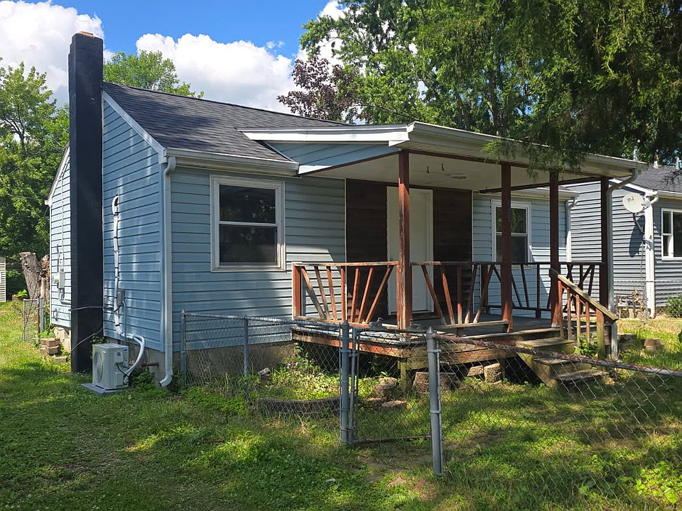 1st image of 629 Dawes Ave