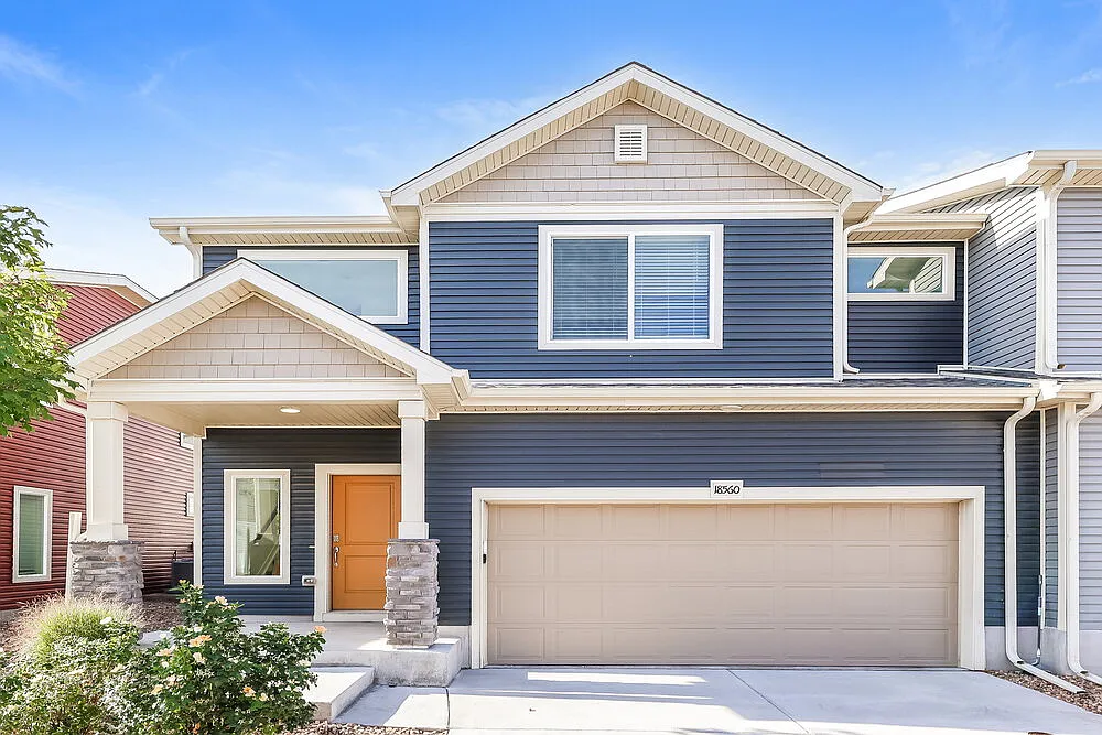 3 bed, 2.5 bath, 1469 sqft, $2,675 — Photo 1