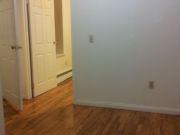 4th image of 1604 Bedford Ave APT 2B