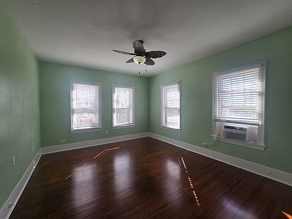 4th image of 725 Broadway St #11456588