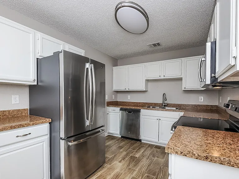 8500 Charleston Ave — Photo 8
