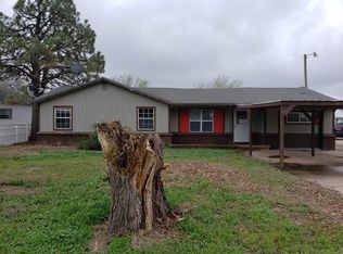 710 W D Ave, Cache, OK 73527