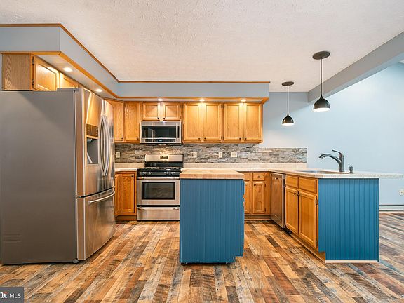 4th image of 34 Laurel Brook Dr Unit 34