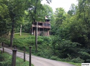 2248 Red Bud Rd, Sevierville, TN 37876