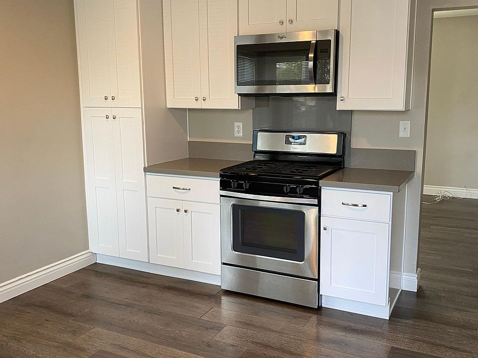 1st image of 215 Flower St Unit A
