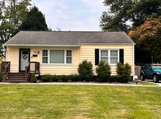 14 Dwight Rd, Newport News, VA 23601