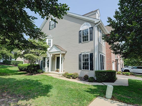 2nd image of 88 Ironwood Ct