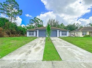 609 Hawthorne Ave S, Lehigh Acres, FL 33974