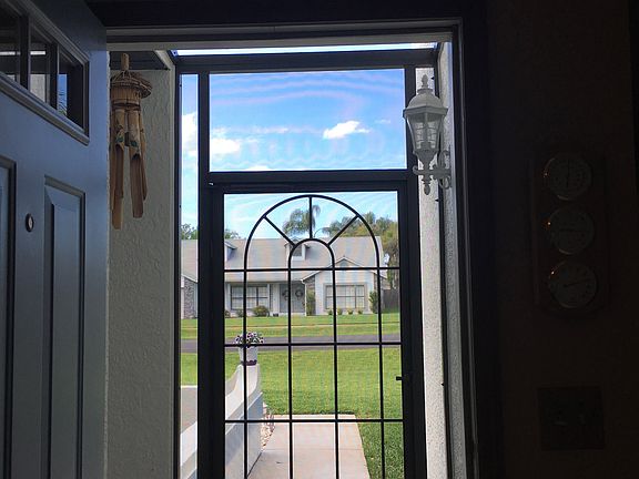 4th image of 2795 Notre Dame Dr