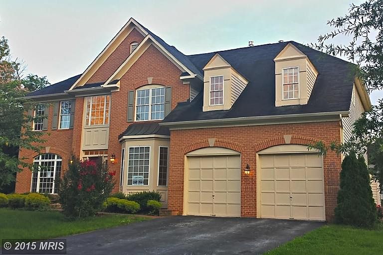 1st image of 931 Leona Ln