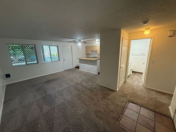 3rd image of 4788 Skyline Rd S APT 21