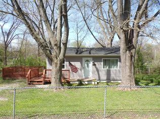1226 East Dr, Cottage Hills, IL 62018