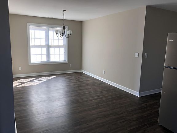 3rd image of 2308 Brookville Dr #A
