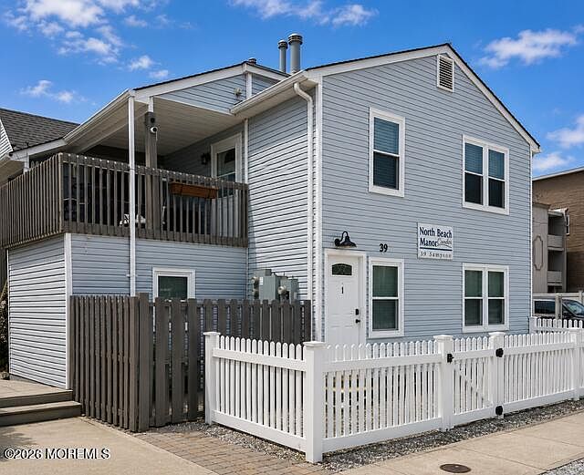 1st image of 39 Sampson Avenue #1