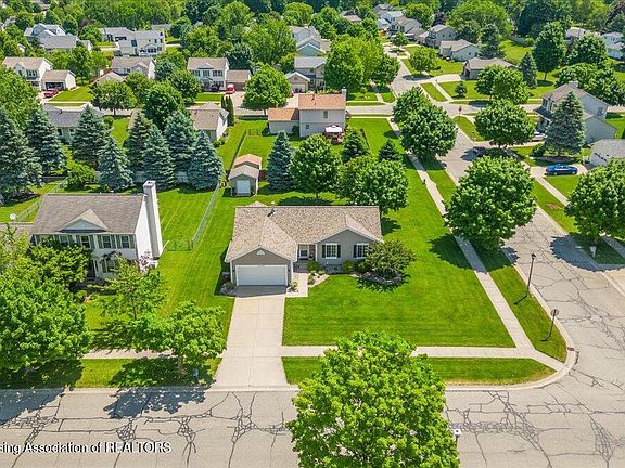 2nd image of 14849 Hardtke Dr