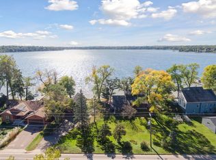 866 County Road I W, Shoreview, MN 55126