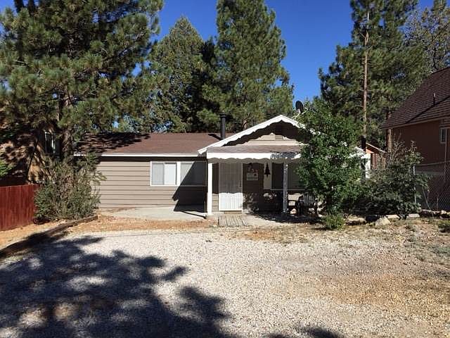 1st image of 735 Holmes Ln