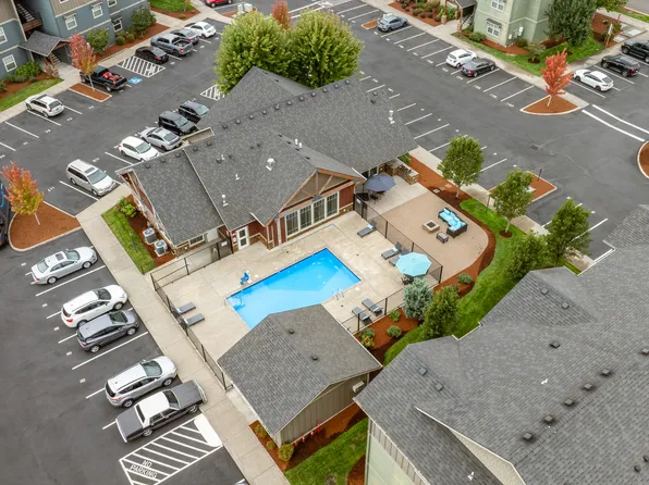 Now Leasing at The Lodges in Lebanon