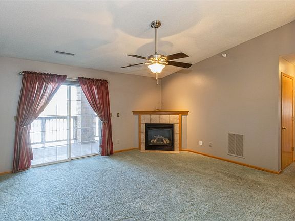 2nd image of 460 Kansas Ave Unit 9