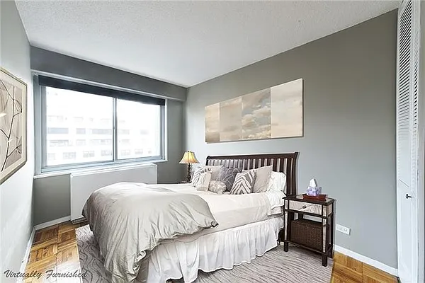 Sold by Maxwell Jacobs | media 8