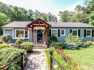 40 Toll House Lane, Fairfield, CT 06825