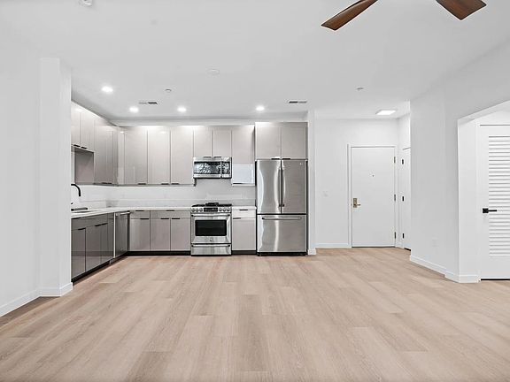 4th image of 3650 5th Ave Unit 208