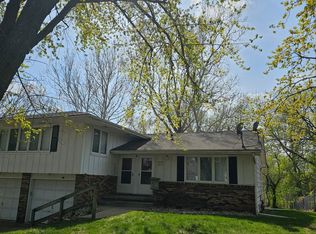 1622 NW 81st St, Clive, IA 50325