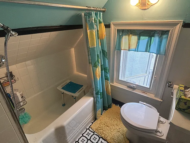 Bathroom. Short shower