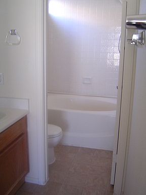 5th image of 1828 Cedar Bluffs Way