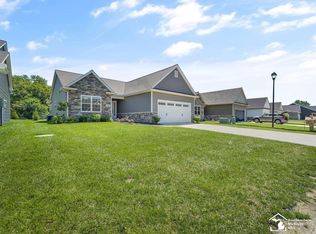 6740 Summerlyn Lakes Dr, Lambertville, MI 48144