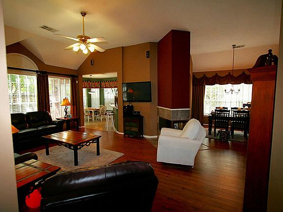 2nd image of 69 Parkway Pl