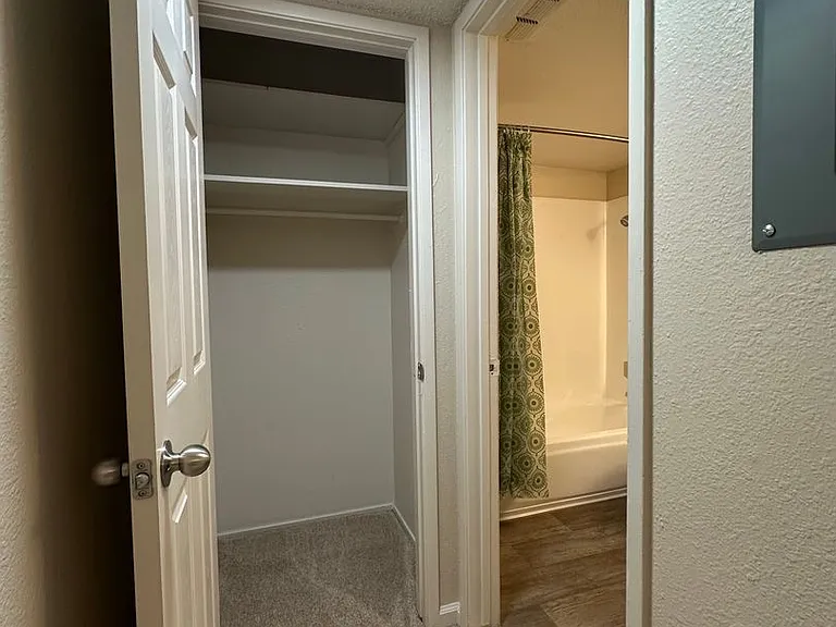 Northridge Terrace Apartments at 4900-4948 Stamas Lane, Fair Oaks California — Photo 27