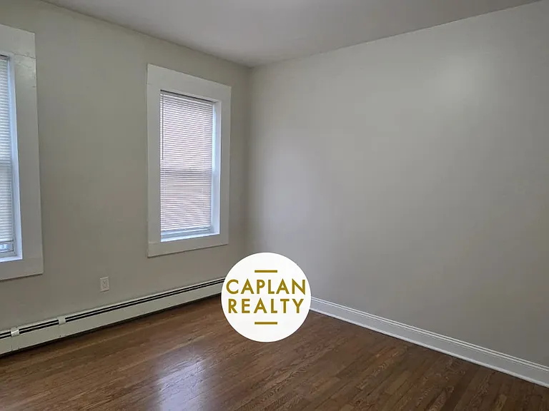 90 Bristol St #2F — Photo 6