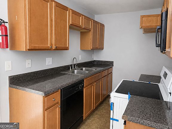 4th image of 1660 Stanton Rd SW APT 3E