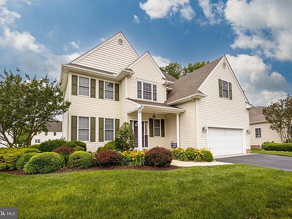 3rd image of 6072 Bell Creek Dr