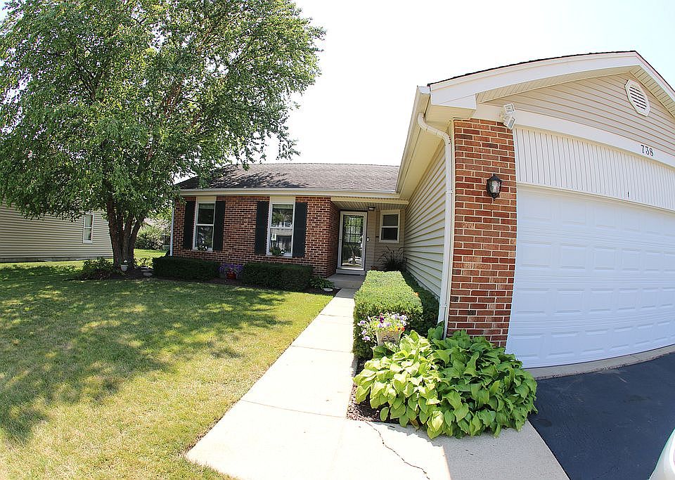 1st image of 738 Brookdale Dr