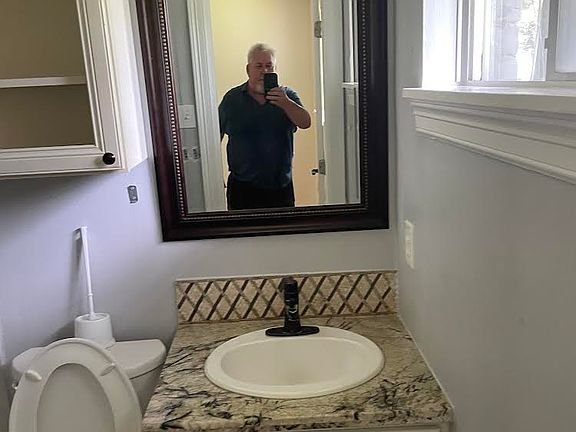 5th image of 5842 Effingham Dr