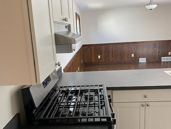5th image of 5231 Chestnut Hill Dr
